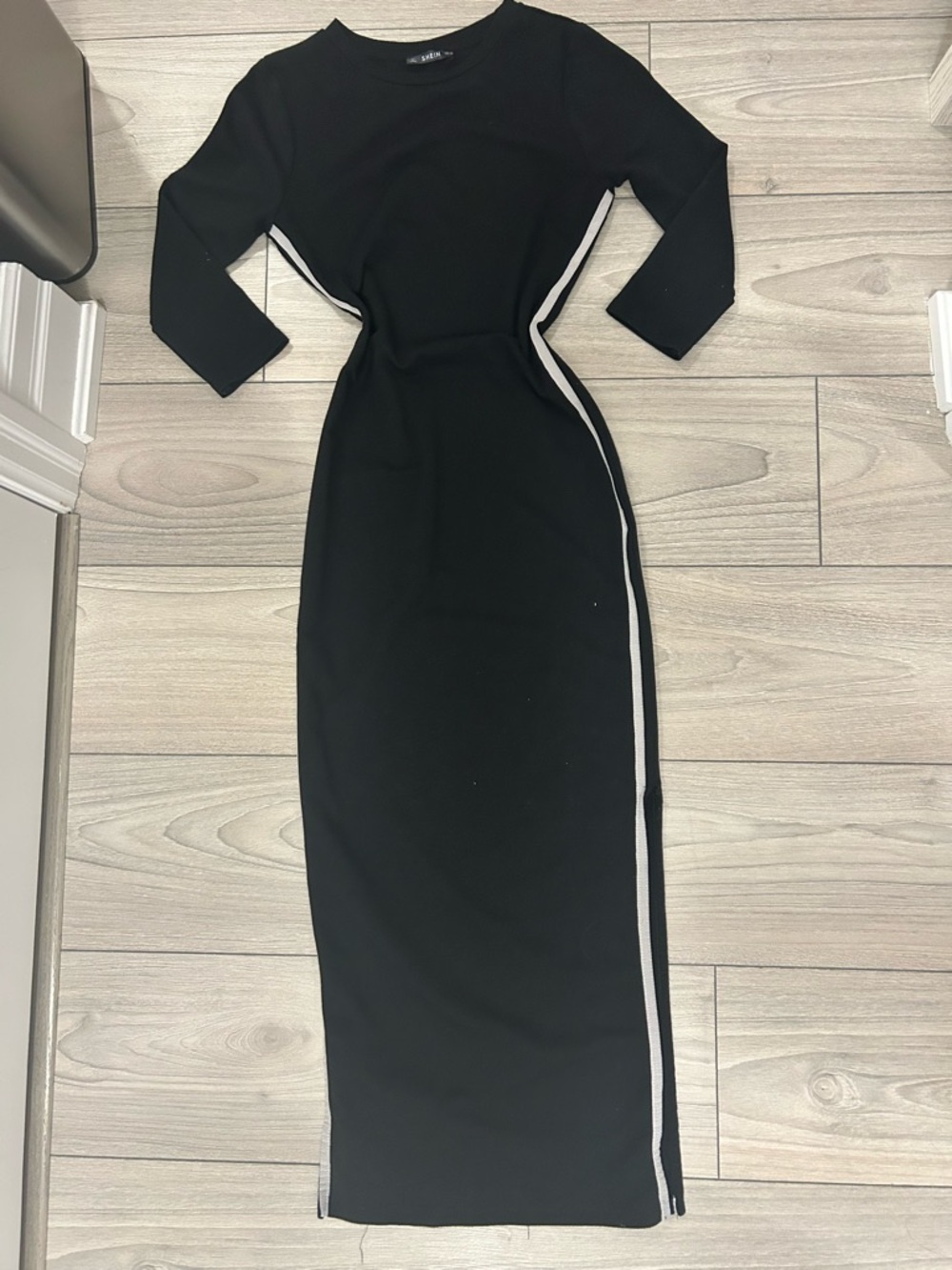 Black Side-Stripe Midi Dress - Slim Fit